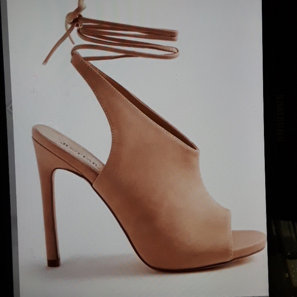 👠NO OFFERS FINAL PRICE 👠Annabelle Heels